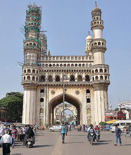 కళకు వెలుగు అదే కొలువు!