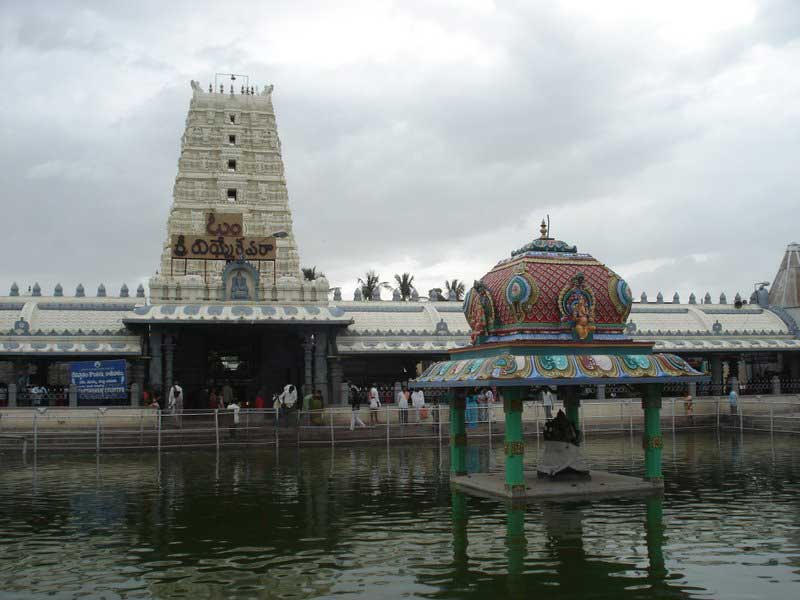 కాణిపాకం-వినాయకుడు
